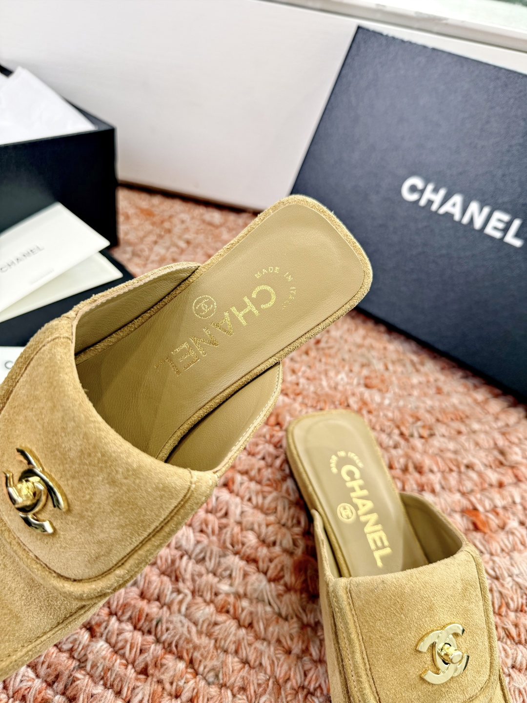 🌾G689😀CHANE*｜小香2026走秀款双C锁扣单鞋凉鞋包头玛丽珍乐福鞋单鞋大方头平底当巴黎大皇宫的