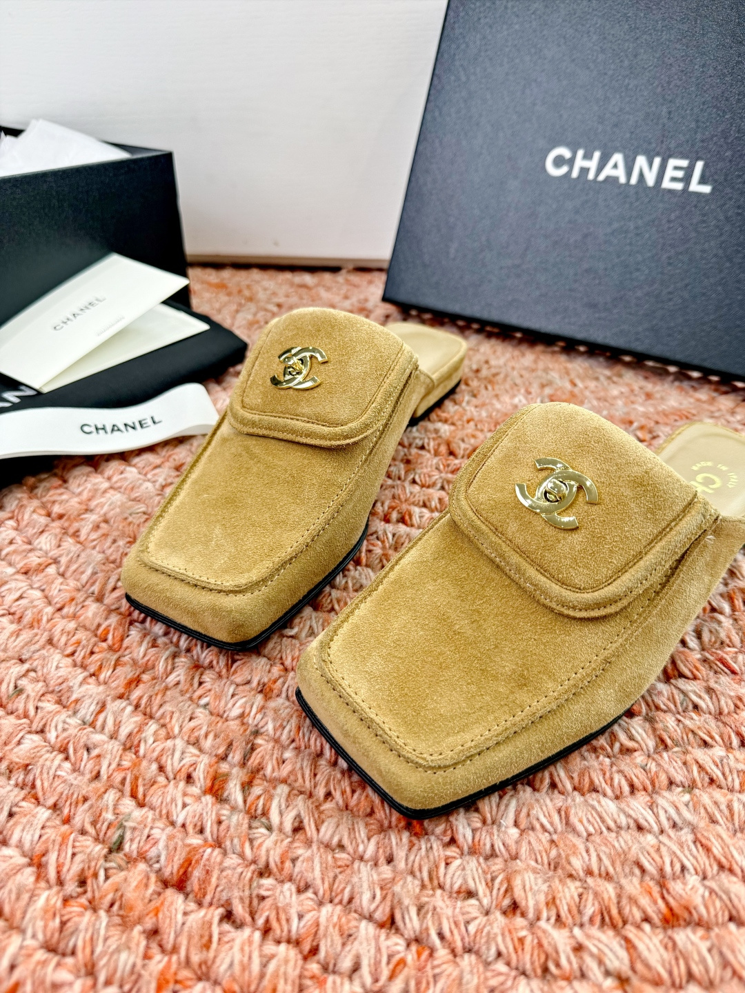 🌾G689😀CHANE*｜小香2026走秀款双C锁扣单鞋凉鞋包头玛丽珍乐福鞋单鞋大方头平底当巴黎大皇宫的