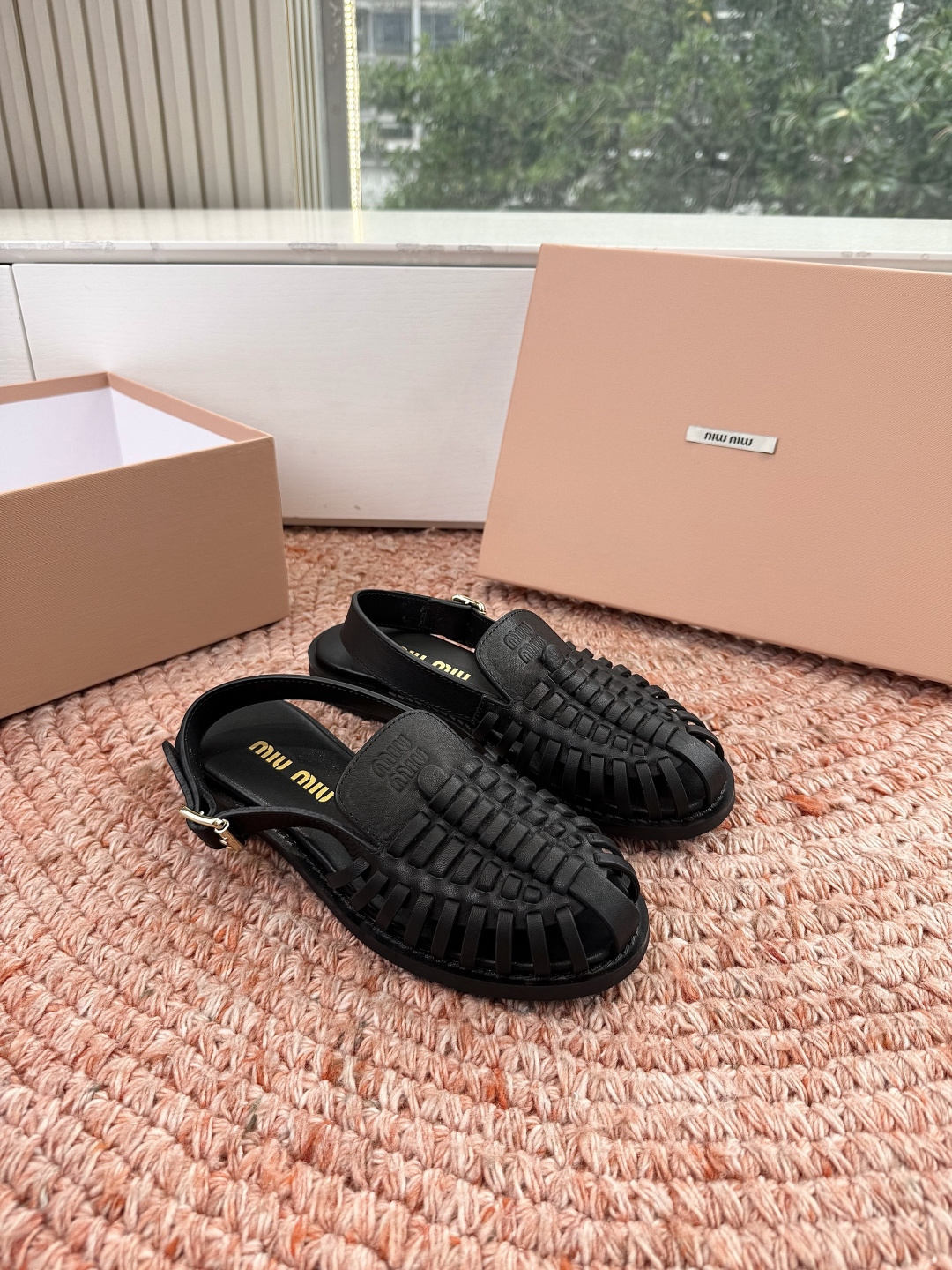 🌾G027代购级独家上新Miu Miu2026牛皮半拖Zp开发 手工羊皮编织麻花菱格平底拖鞋秒杀市面版本