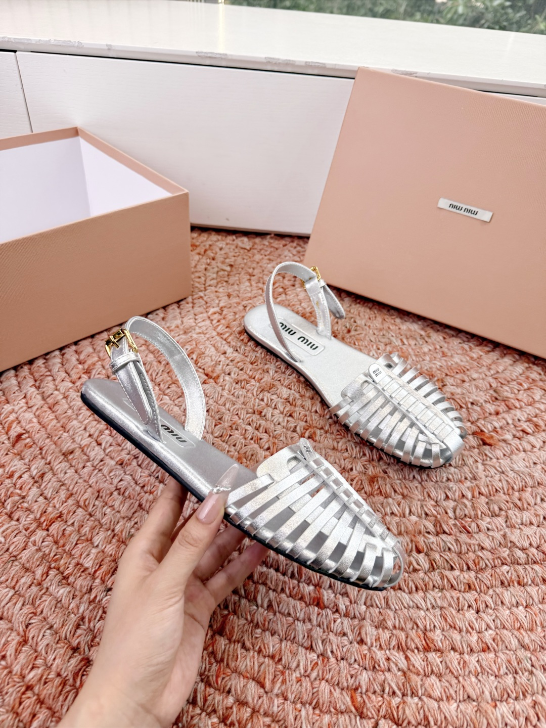 🌾G027代购级独家上新Miu Miu2026牛皮半拖Zp开发 手工羊皮编织麻花菱格平底拖鞋秒杀市面版本