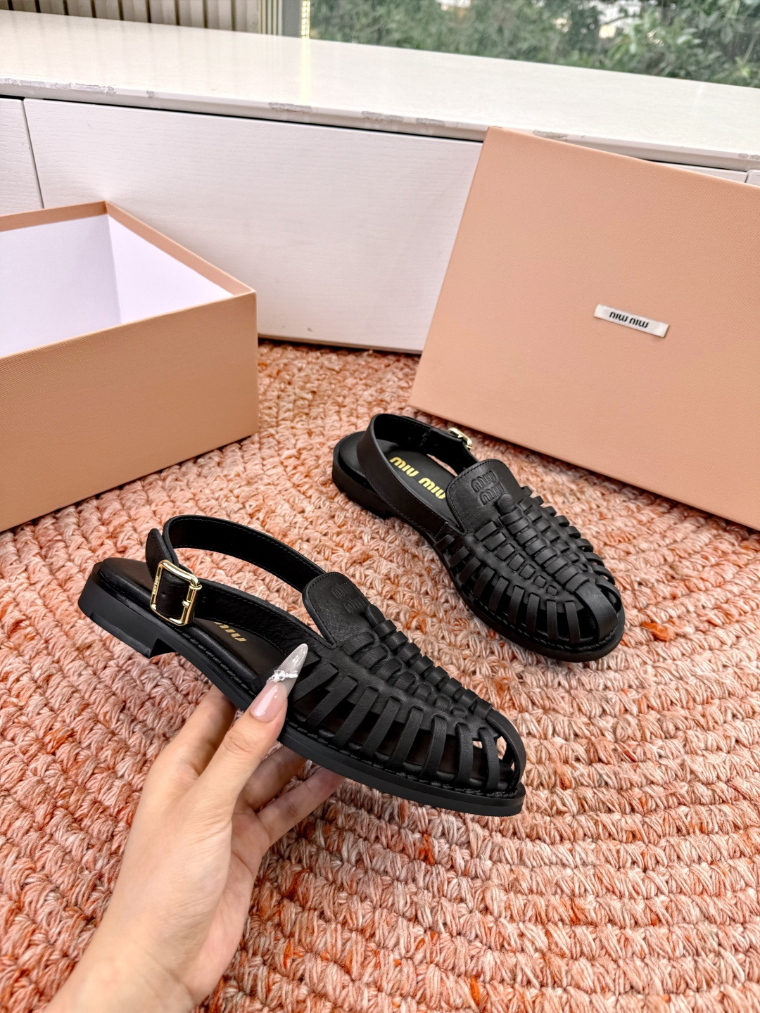 🌾G027代购级独家上新Miu Miu2026牛皮半拖Zp开发 手工羊皮编织麻花菱格平底拖鞋秒杀市面版本