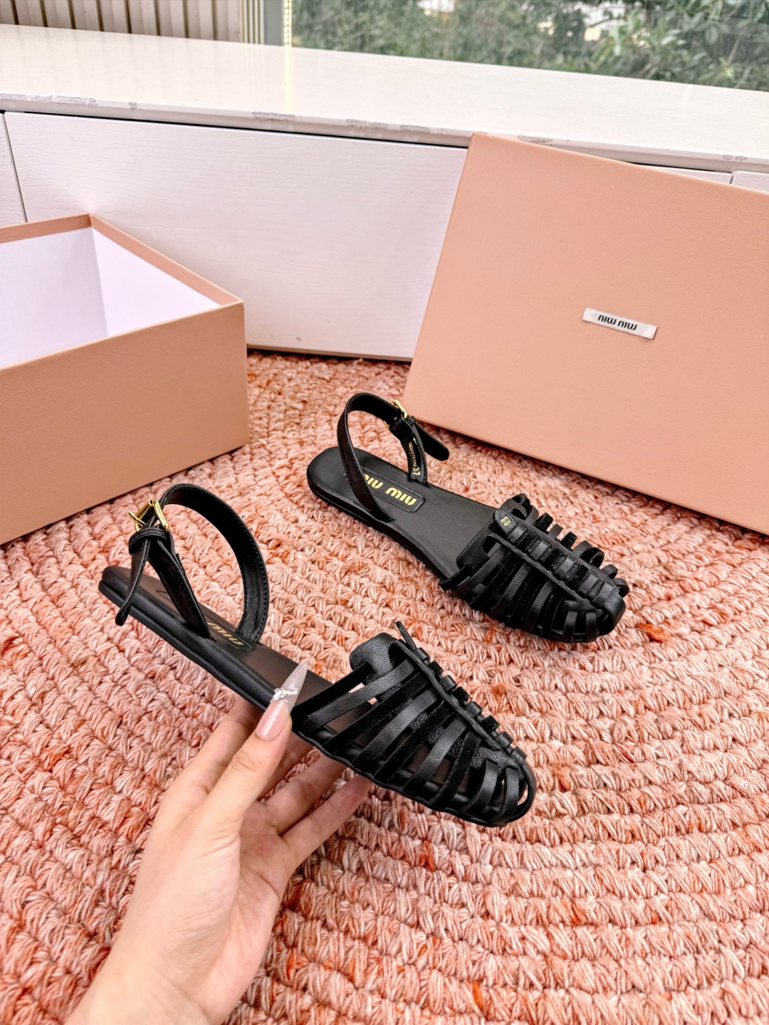 🌾G027代购级独家上新Miu Miu2026牛皮半拖Zp开发 手工羊皮编织麻花菱格平底拖鞋秒杀市面版本