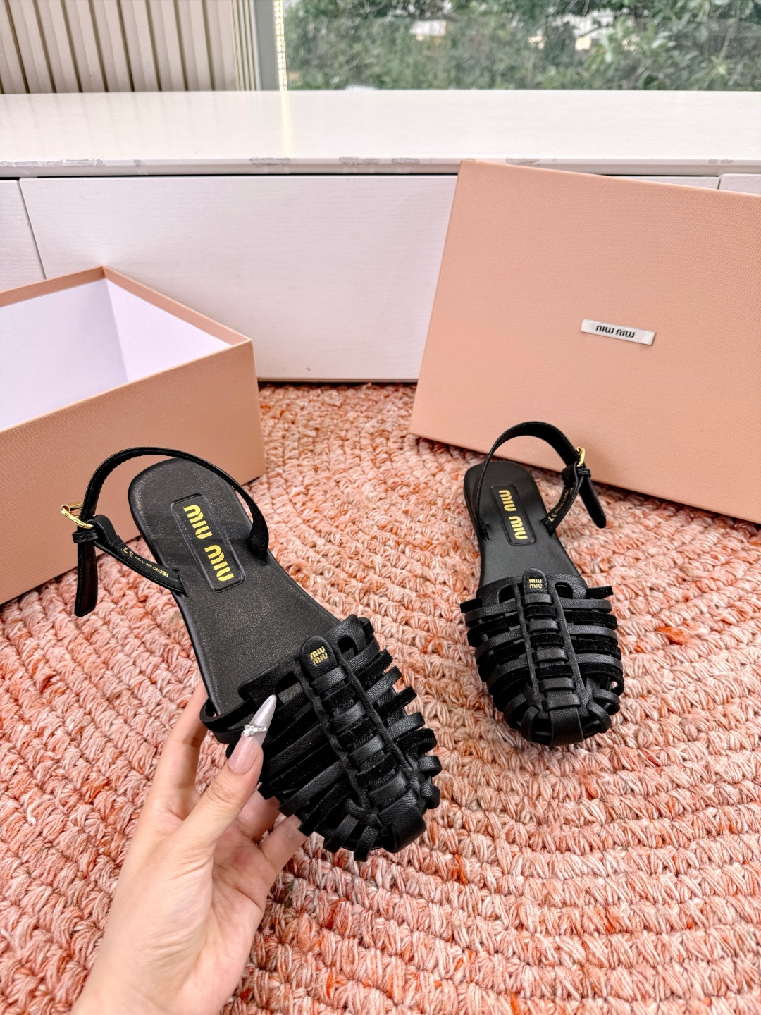 🌾G027代购级独家上新Miu Miu2026牛皮半拖Zp开发 手工羊皮编织麻花菱格平底拖鞋秒杀市面版本