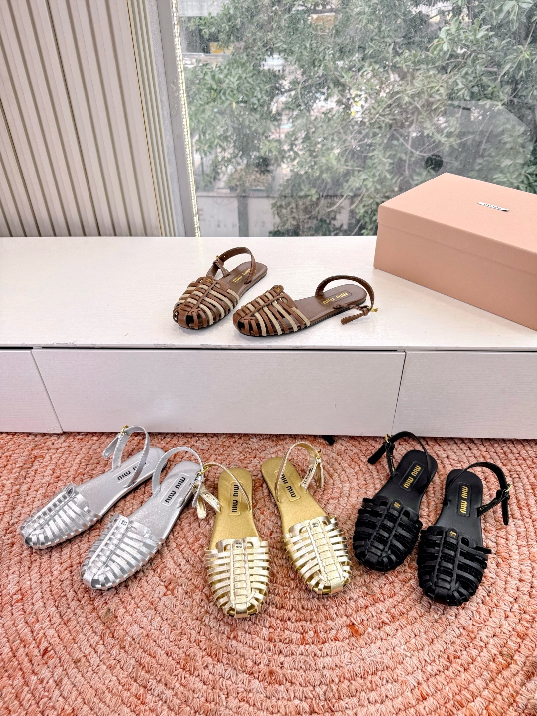 🌾G027代购级独家上新Miu Miu2026牛皮半拖Zp开发 手工羊皮编织麻花菱格平底拖鞋秒杀市面版本