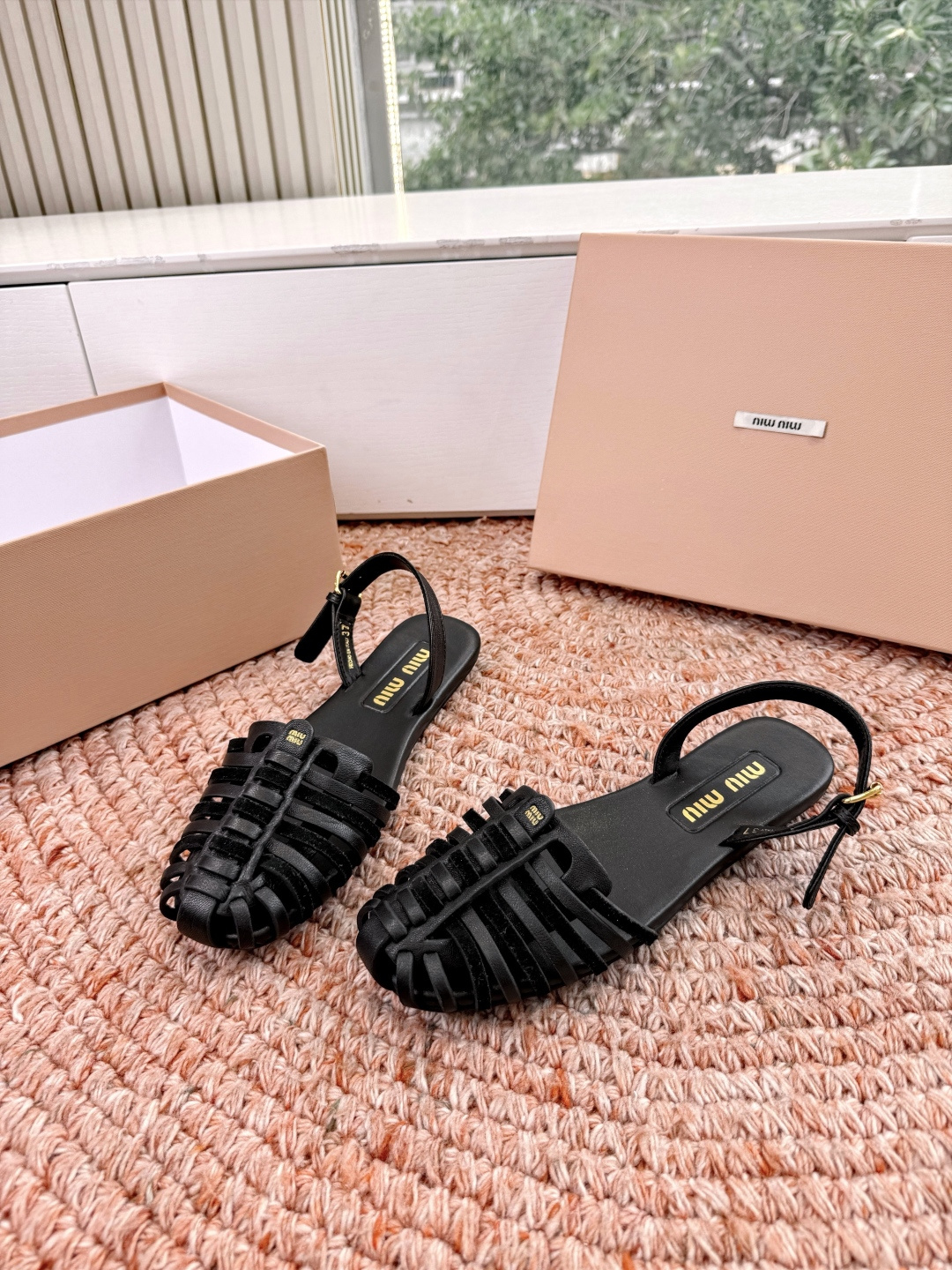 🌾G027代购级独家上新Miu Miu2026牛皮半拖Zp开发 手工羊皮编织麻花菱格平底拖鞋秒杀市面版本