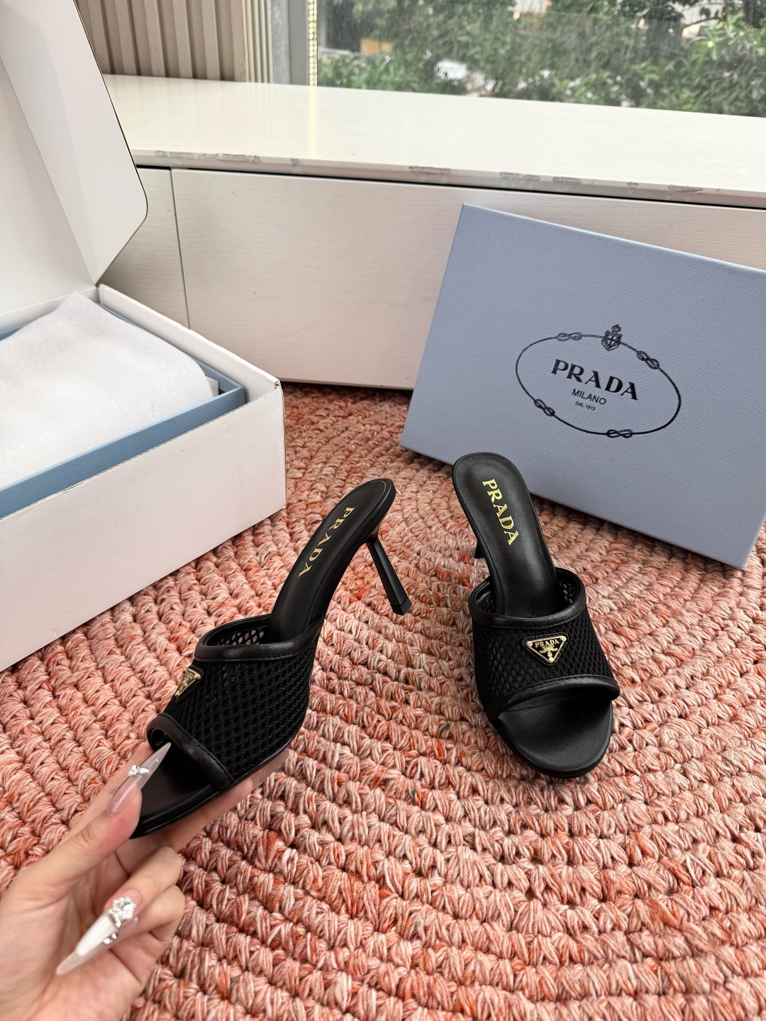 🌾G887prada普拉达2026最新春夏新款凉鞋拖鞋复古时髦鞋面，让整双鞋轻便舒适 鲜艳色彩 满足不同