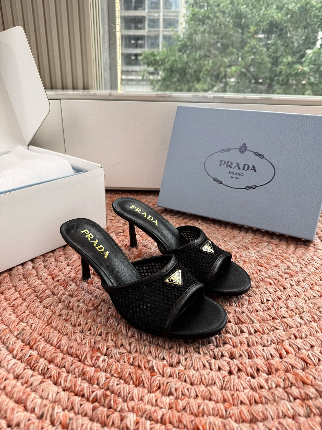 🌾G887prada普拉达2026最新春夏新款凉鞋拖鞋复古时髦鞋面，让整双鞋轻便舒适 鲜艳色彩 满足不同