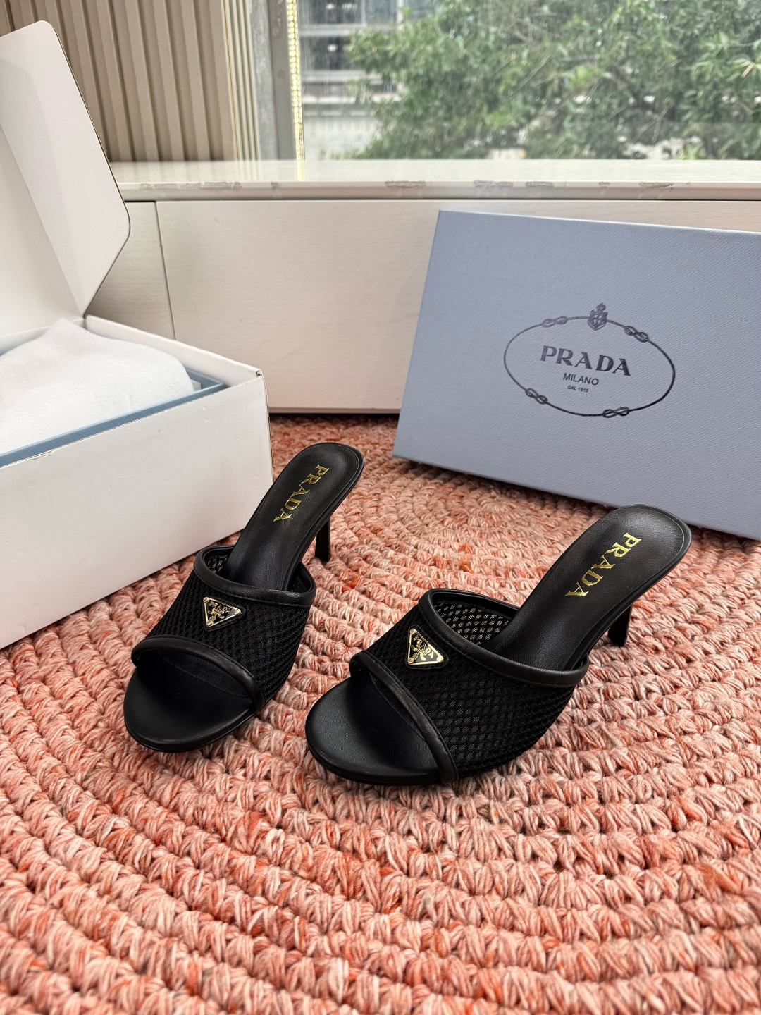 🌾G887prada普拉达2026最新春夏新款凉鞋拖鞋复古时髦鞋面，让整双鞋轻便舒适 鲜艳色彩 满足不同