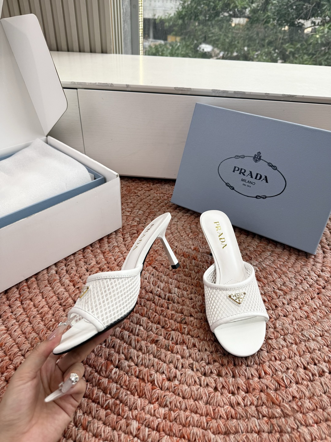 🌾G887prada普拉达2026最新春夏新款凉鞋拖鞋复古时髦鞋面，让整双鞋轻便舒适 鲜艳色彩 满足不同