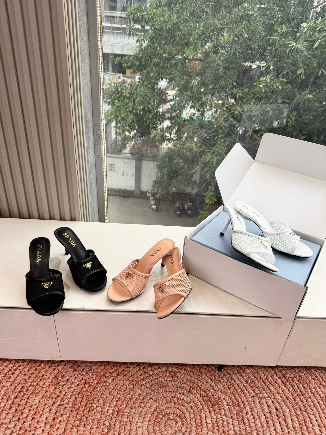 🌾G887prada普拉达2026最新春夏新款凉鞋拖鞋复古时髦鞋面，让整双鞋轻便舒适 鲜艳色彩 满足不同