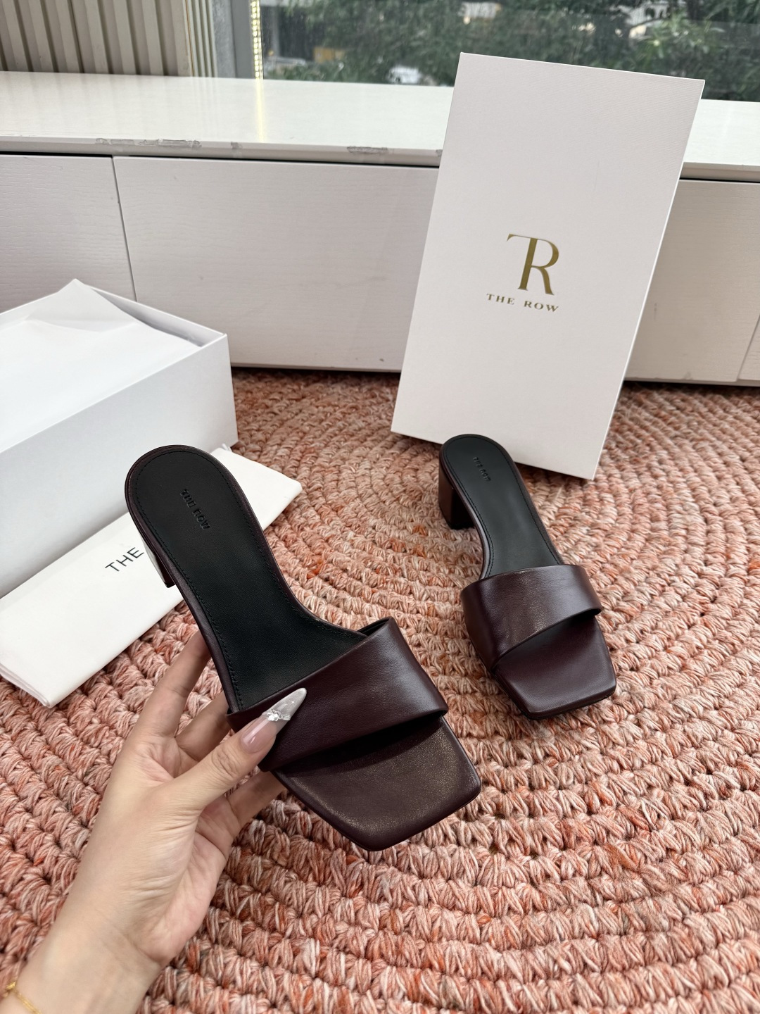 🌾所见即所得G213代购级别the ro*拖鞋凉鞋一定要收了它 有一丢高级又简约的感觉其实除了好看以外它