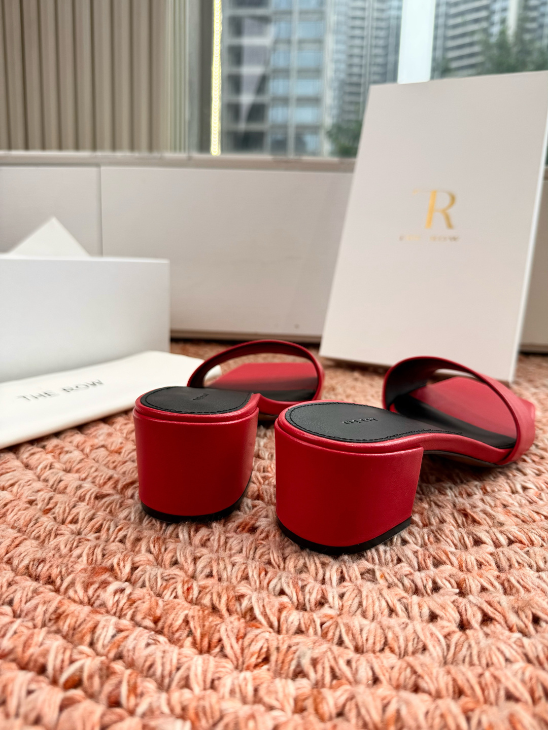 🌾所见即所得G213代购级别the ro*拖鞋凉鞋一定要收了它 有一丢高级又简约的感觉其实除了好看以外它