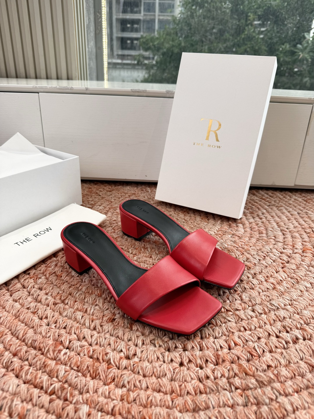 🌾所见即所得G213代购级别the ro*拖鞋凉鞋一定要收了它 有一丢高级又简约的感觉其实除了好看以外它