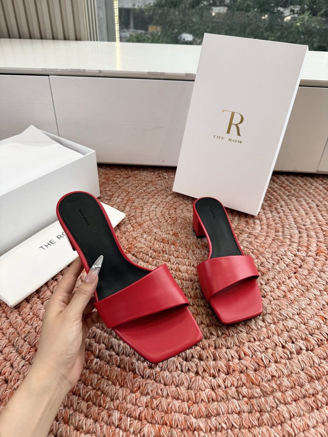 🌾所见即所得G213代购级别the ro*拖鞋凉鞋一定要收了它 有一丢高级又简约的感觉其实除了好看以外它