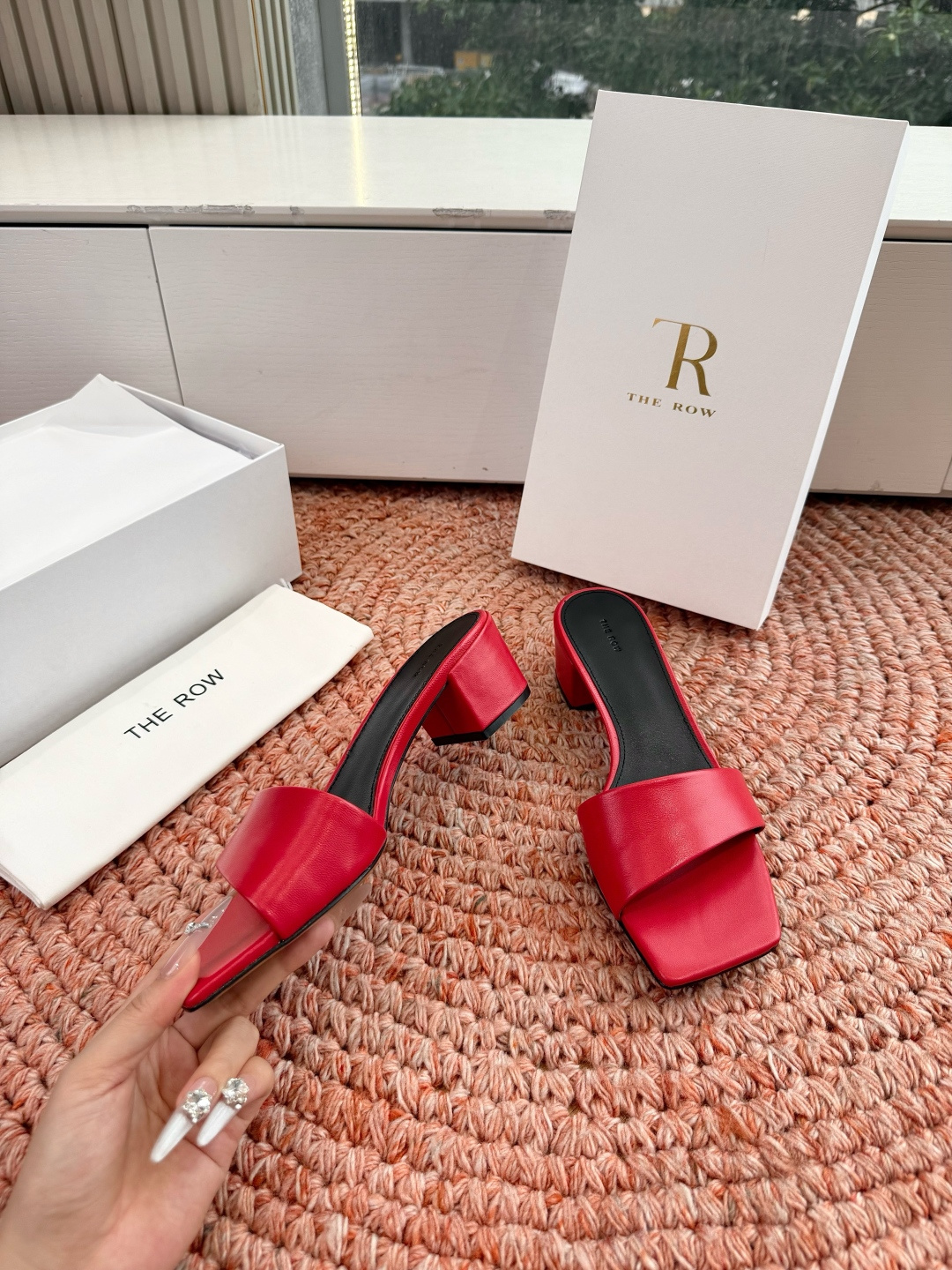 🌾所见即所得G213代购级别the ro*拖鞋凉鞋一定要收了它 有一丢高级又简约的感觉其实除了好看以外它