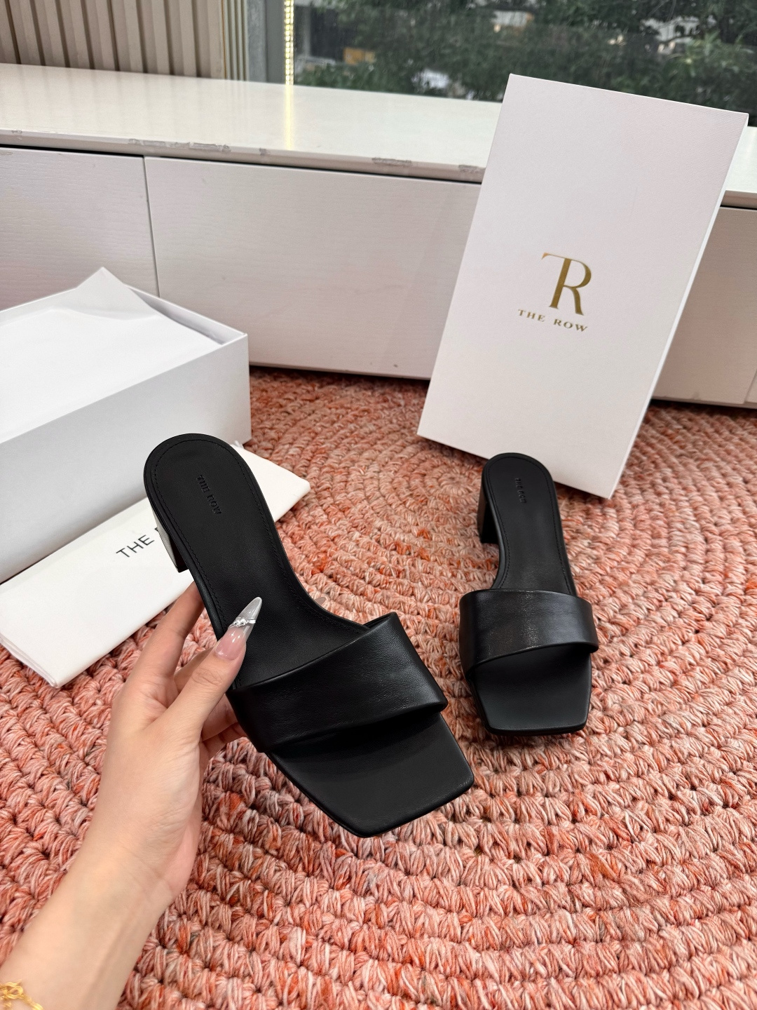 🌾所见即所得G213代购级别the ro*拖鞋凉鞋一定要收了它 有一丢高级又简约的感觉其实除了好看以外它