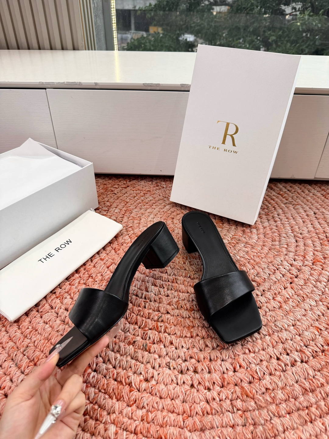 🌾所见即所得G213代购级别the ro*拖鞋凉鞋一定要收了它 有一丢高级又简约的感觉其实除了好看以外它