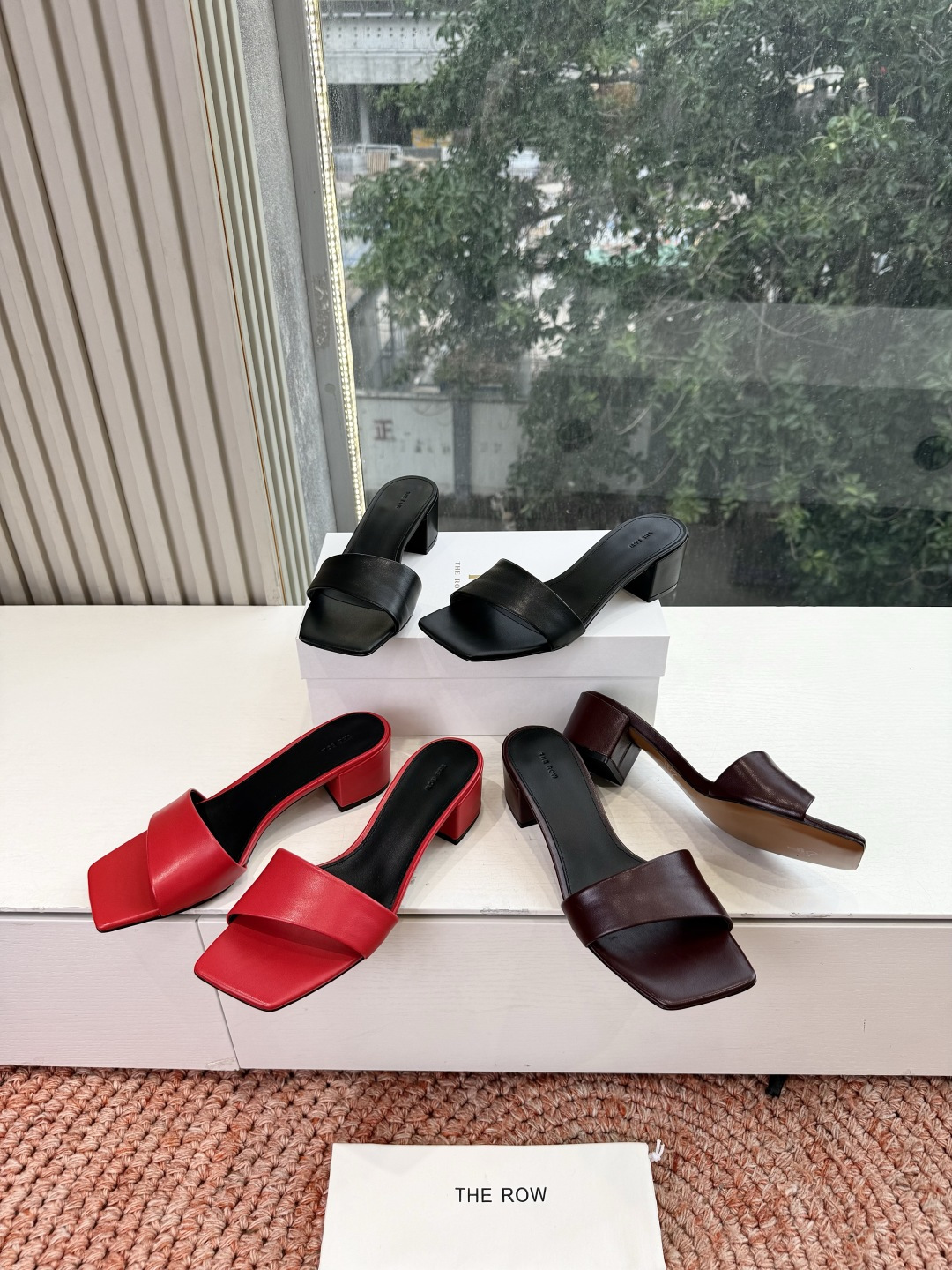 🌾所见即所得G213代购级别the ro*拖鞋凉鞋一定要收了它 有一丢高级又简约的感觉其实除了好看以外它