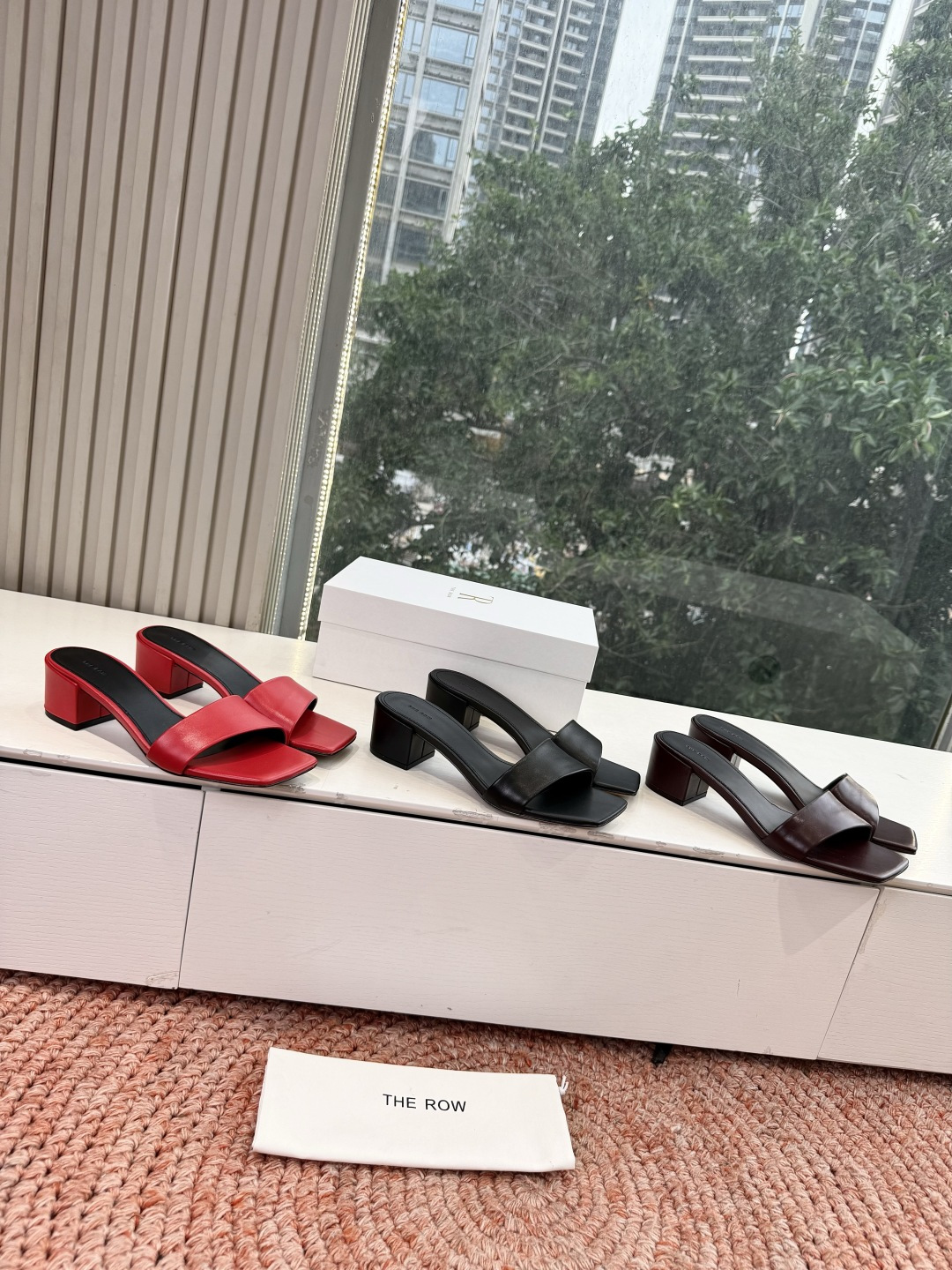 🌾所见即所得G213代购级别the ro*拖鞋凉鞋一定要收了它 有一丢高级又简约的感觉其实除了好看以外它