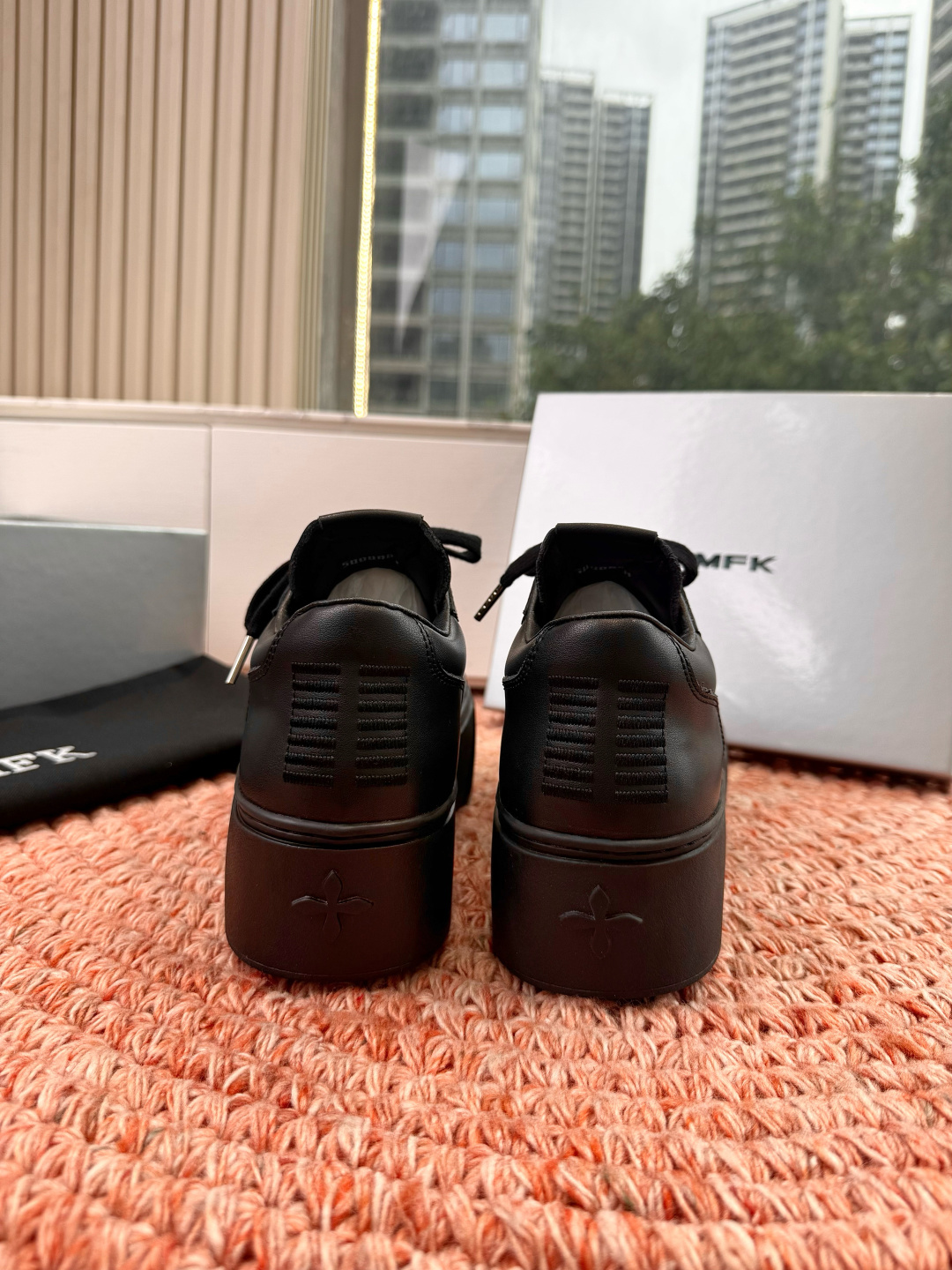 🌾所见即所得G029顶级版SMFK十字2026早春新款厚底运动鞋👟专柜断货王，一眼心动💓质感拉满，上脚无