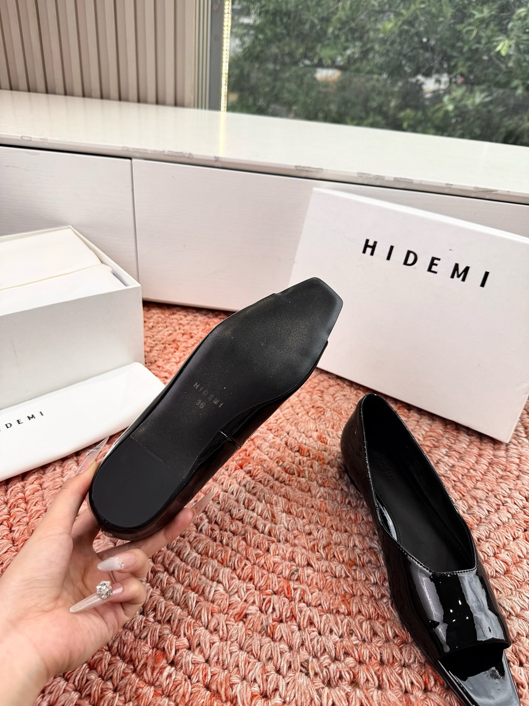 🌾G213顶级HIDEMI 进口鱼嘴镂空漏趾小坡跟增高单鞋这是一个用最好的材质来制作极简风的品牌，非常用