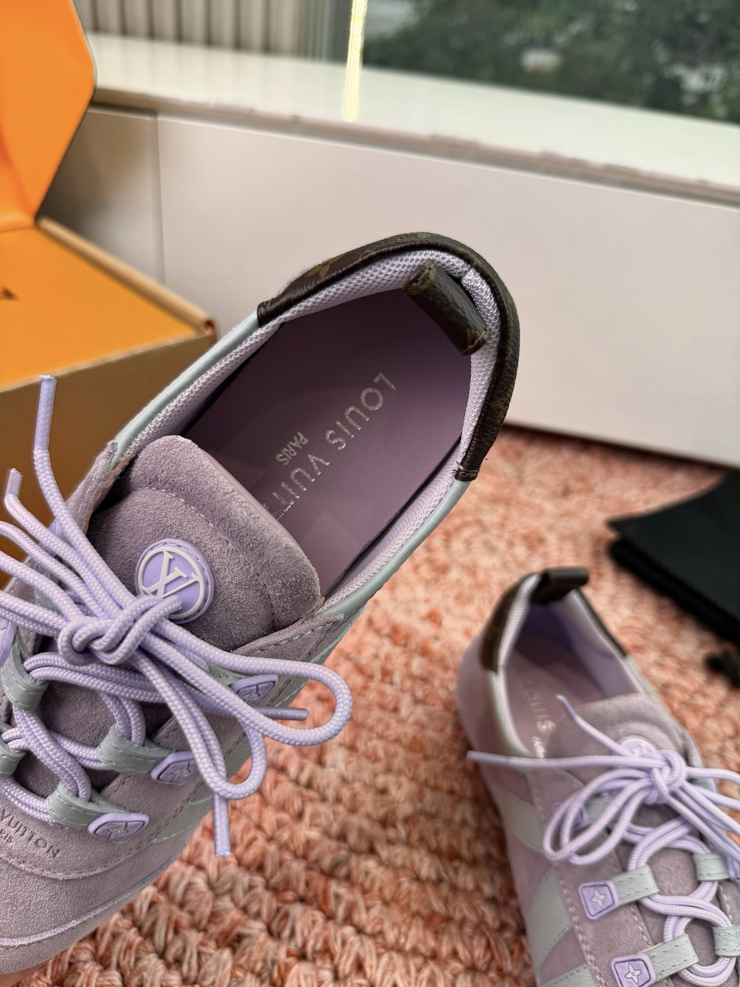 🌾G000所见即所得2026年春夏秀场上推出的 LV Footprint Soccer 芭蕾运动鞋是 P