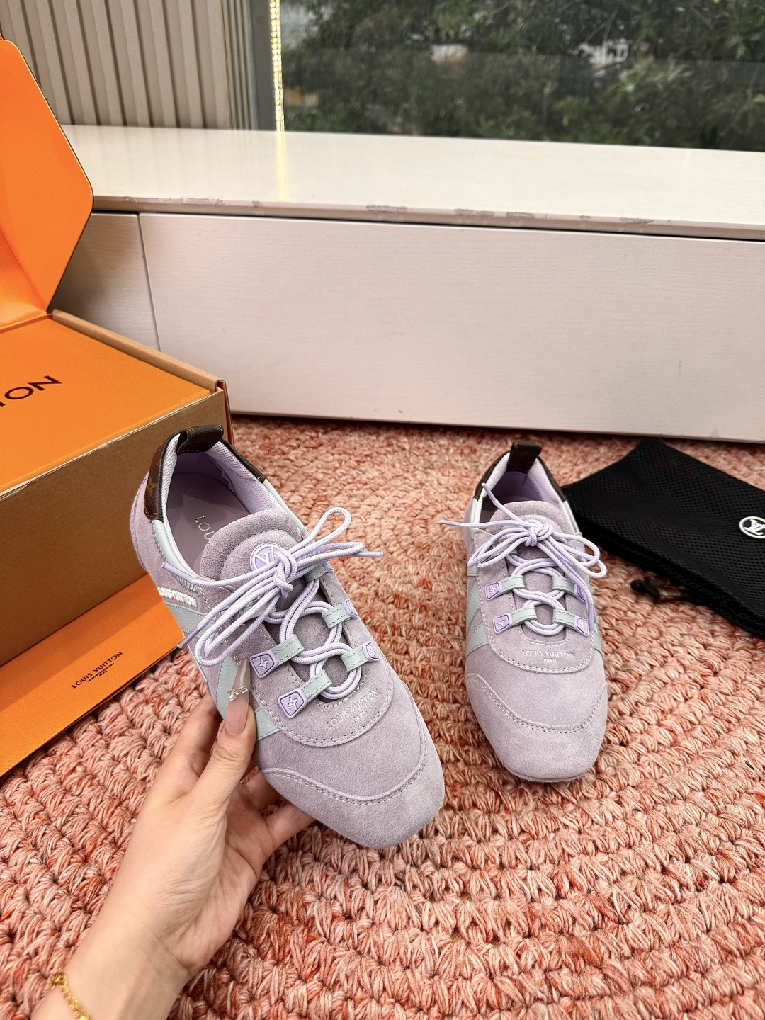 🌾G000所见即所得2026年春夏秀场上推出的 LV Footprint Soccer 芭蕾运动鞋是 P