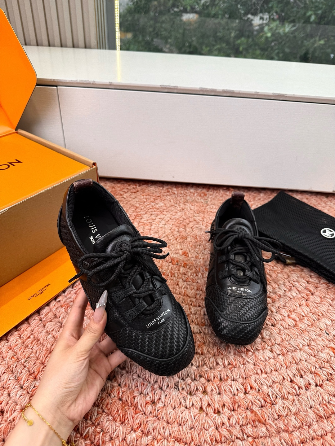 🌾G000所见即所得2026年春夏秀场上推出的 LV Footprint Soccer 芭蕾运动鞋是 P