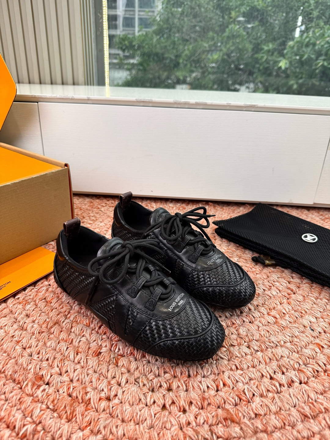 🌾G000所见即所得2026年春夏秀场上推出的 LV Footprint Soccer 芭蕾运动鞋是 P