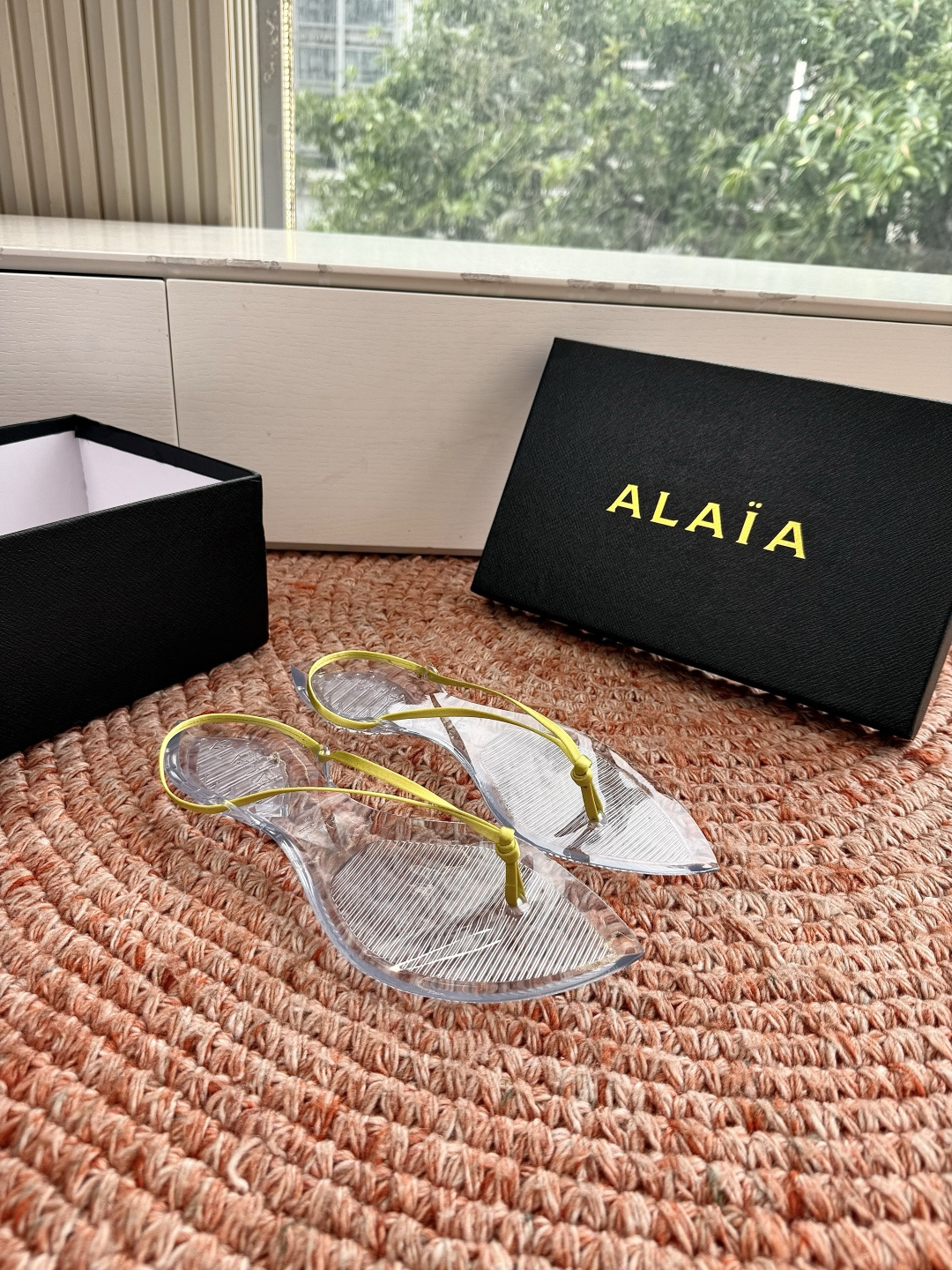 🌾所见即所得G177代购级别原版购入法国一线奢侈品牌ALAIA 阿莱亚2026SS法式仙女夹脚沙滩凉鞋拖