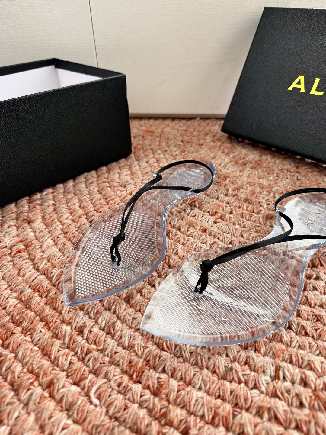 🌾所见即所得G177代购级别原版购入法国一线奢侈品牌ALAIA 阿莱亚2026SS法式仙女夹脚沙滩凉鞋拖