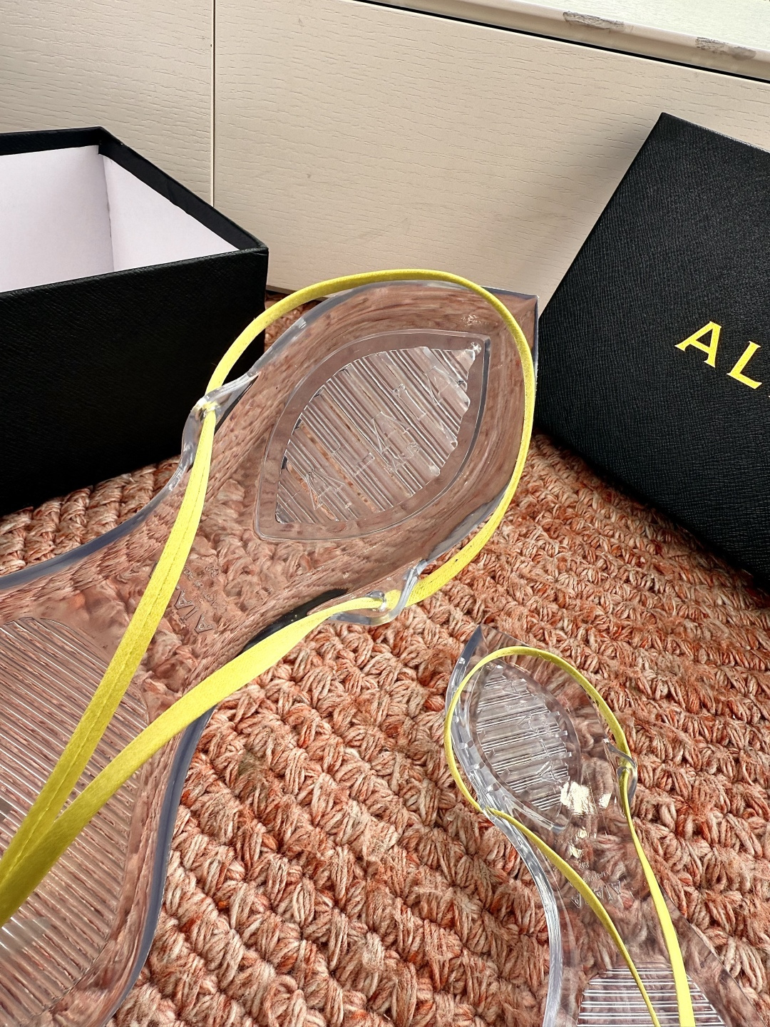 🌾所见即所得G177代购级别原版购入法国一线奢侈品牌ALAIA 阿莱亚2026SS法式仙女夹脚沙滩凉鞋拖