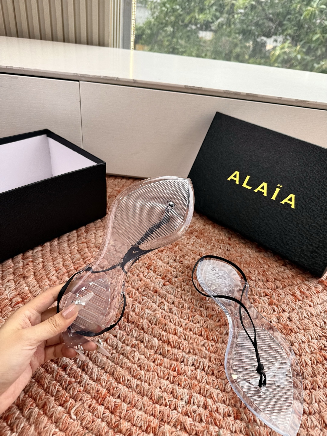 🌾所见即所得G177代购级别原版购入法国一线奢侈品牌ALAIA 阿莱亚2026SS法式仙女夹脚沙滩凉鞋拖