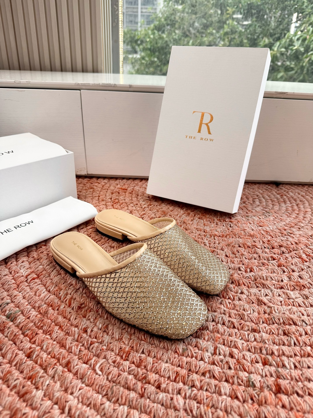 🌾G679所见即所得The row2026新款拖鞋凉鞋会看到会做到这么精细、而且对脚的包容性特别强，把脚