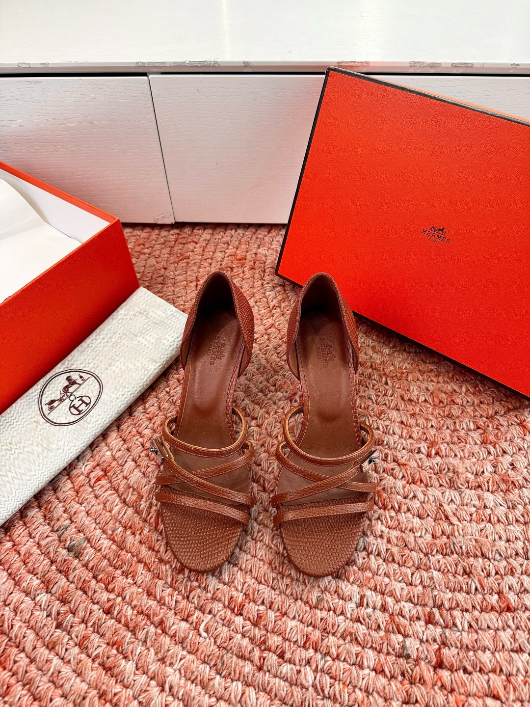🌾G393Hermès/爱马仕2026WF新品Kelly扣细带高跟凉鞋Kelly包的传奇基因邂逅夏日步履