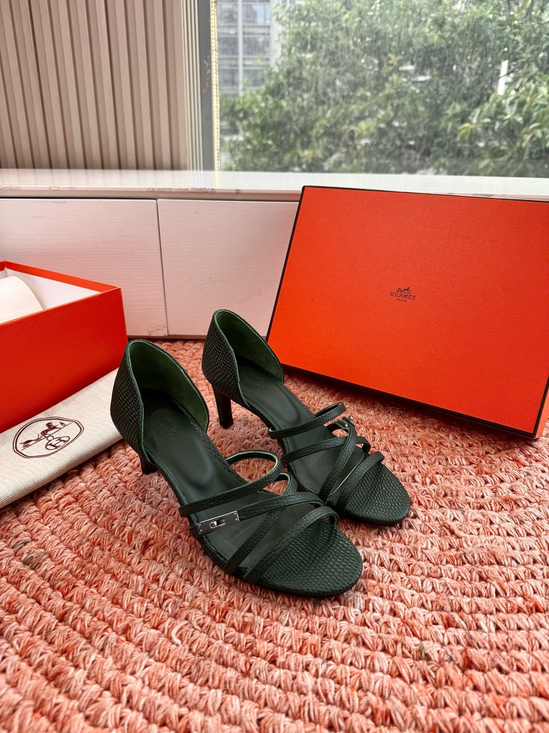 🌾G393Hermès/爱马仕2026WF新品Kelly扣细带高跟凉鞋Kelly包的传奇基因邂逅夏日步履