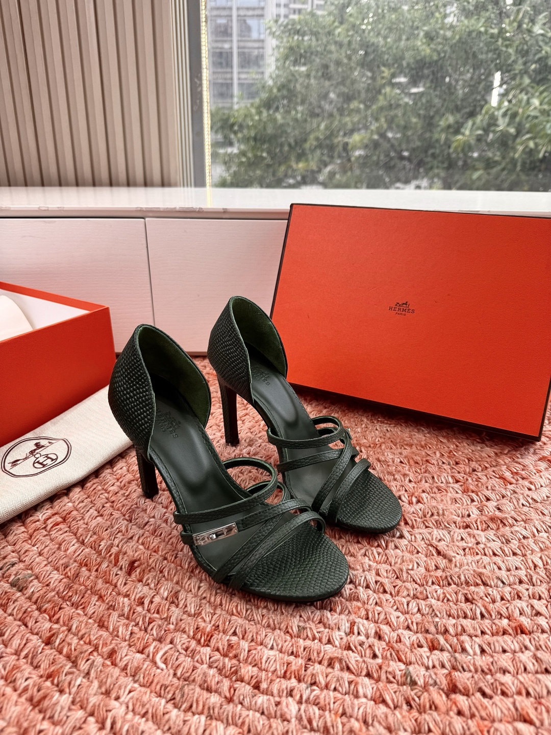 🌾G393Hermès/爱马仕2026WF新品Kelly扣细带高跟凉鞋Kelly包的传奇基因邂逅夏日步履