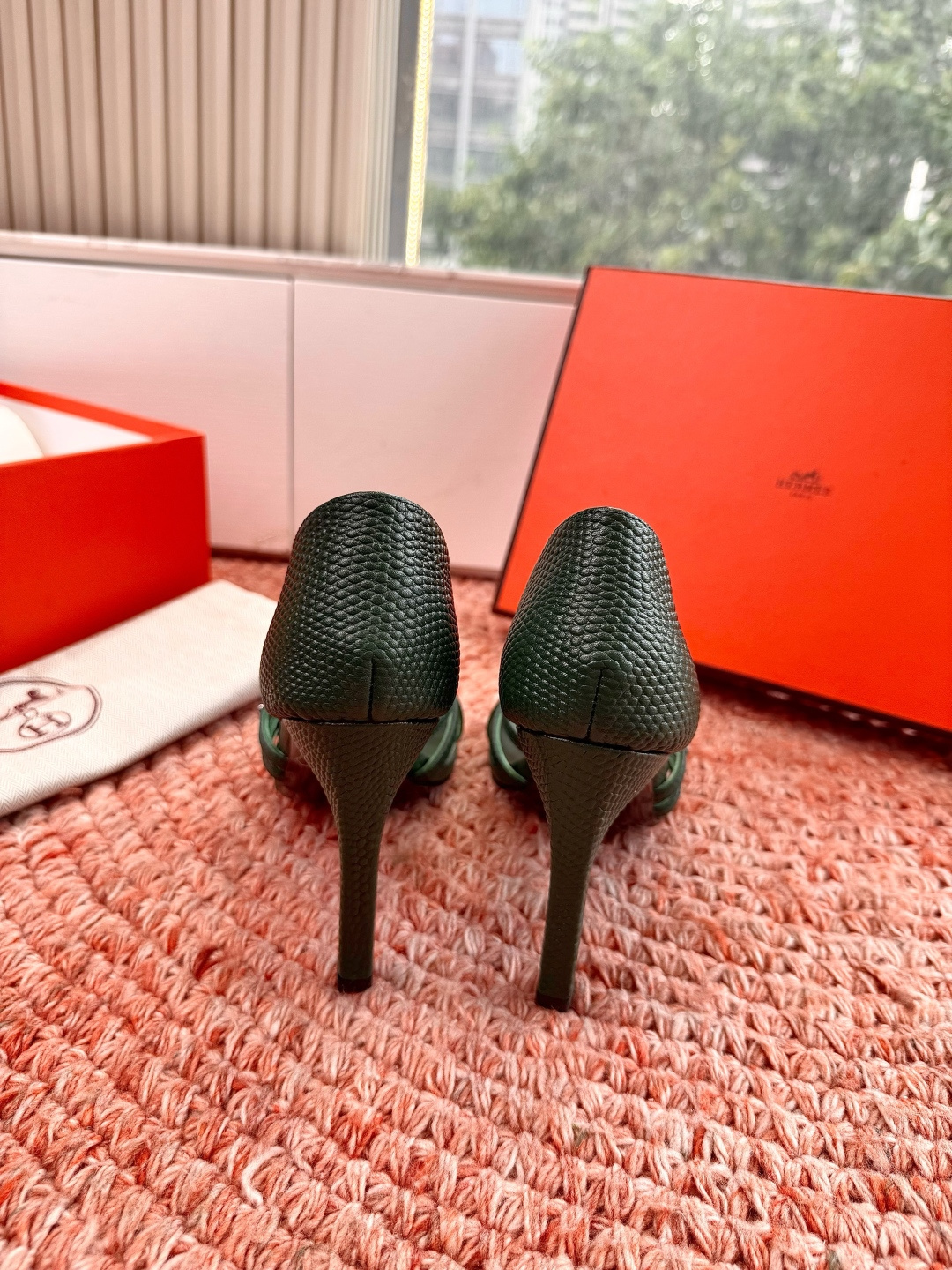 🌾G393Hermès/爱马仕2026WF新品Kelly扣细带高跟凉鞋Kelly包的传奇基因邂逅夏日步履