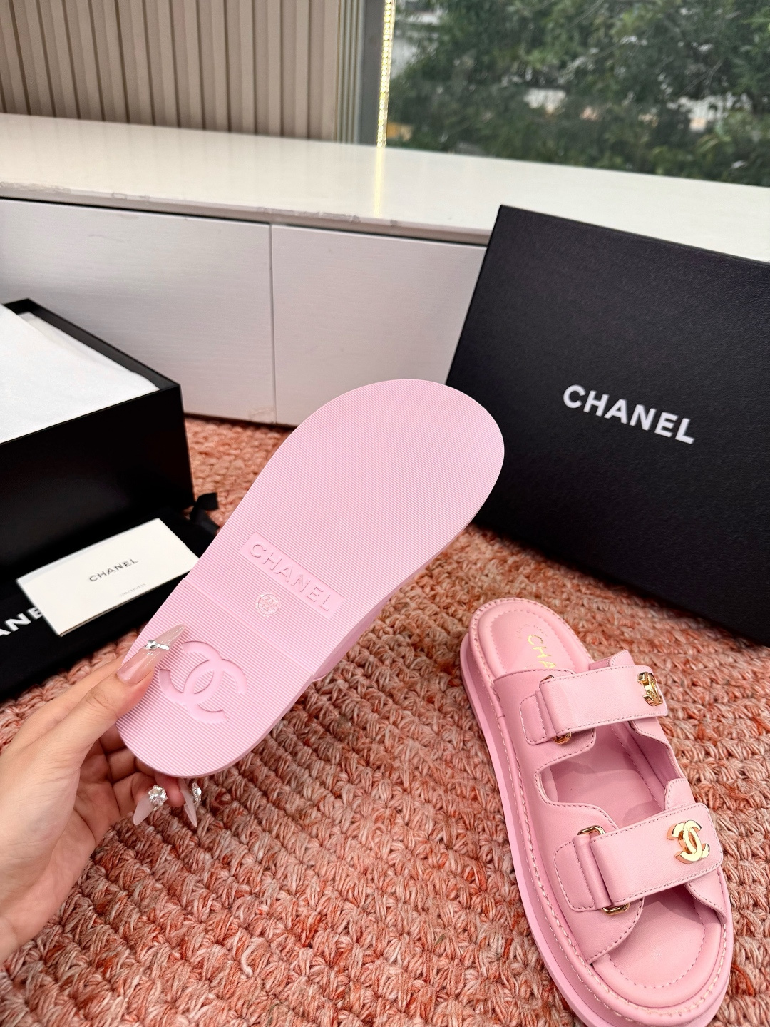 🌾G273顶级Chanel 2026ss小香沙滩凉鞋 顶级专柜品质 每年必入的经典款之一！最新出双C金属