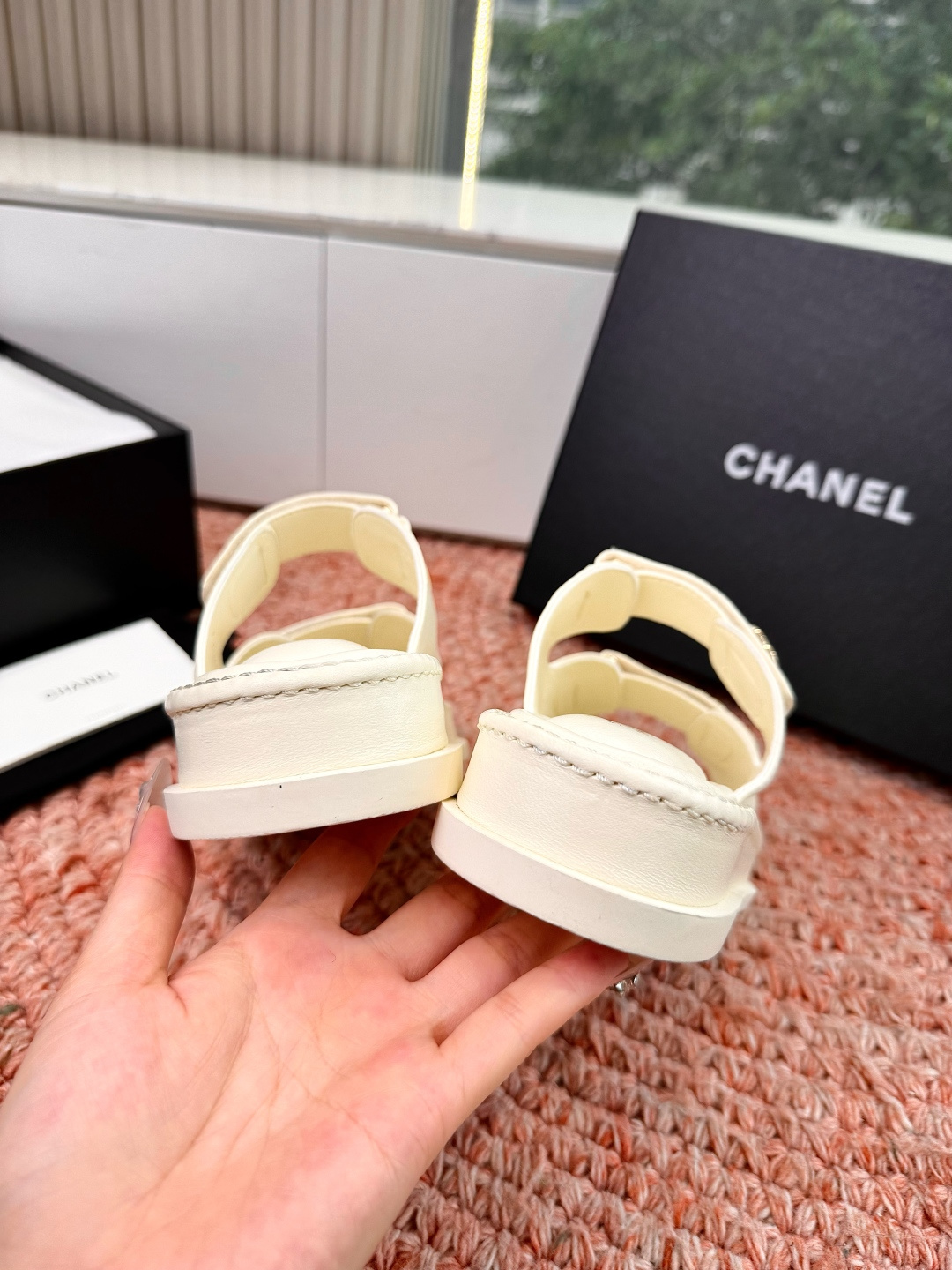 🌾G273顶级Chanel 2026ss小香沙滩凉鞋 顶级专柜品质 每年必入的经典款之一！最新出双C金属