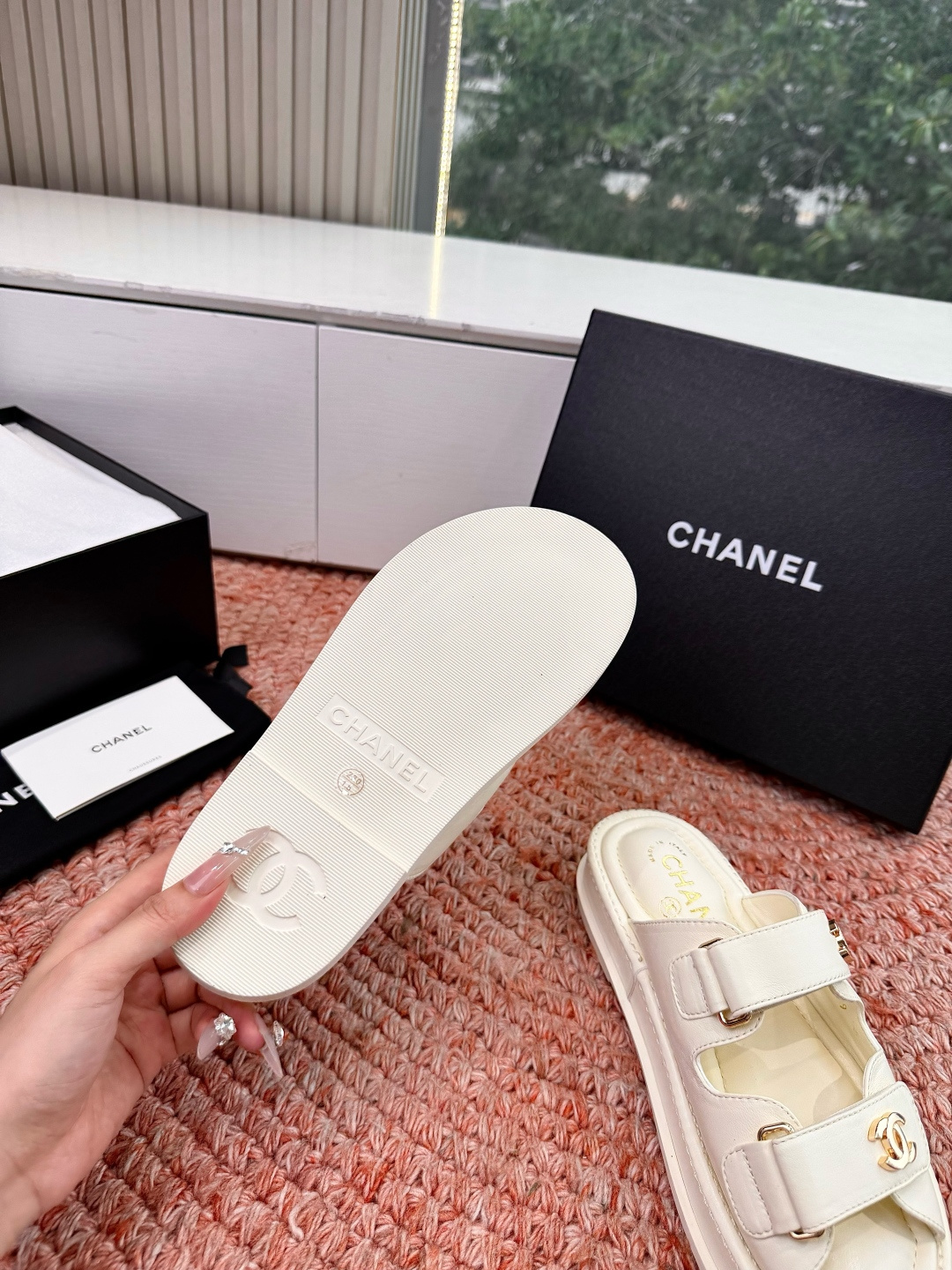 🌾G273顶级Chanel 2026ss小香沙滩凉鞋 顶级专柜品质 每年必入的经典款之一！最新出双C金属
