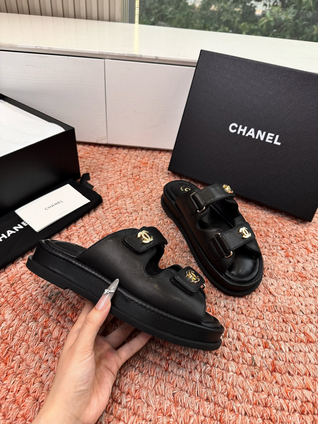 🌾G273顶级Chanel 2026ss小香沙滩凉鞋 顶级专柜品质 每年必入的经典款之一！最新出双C金属