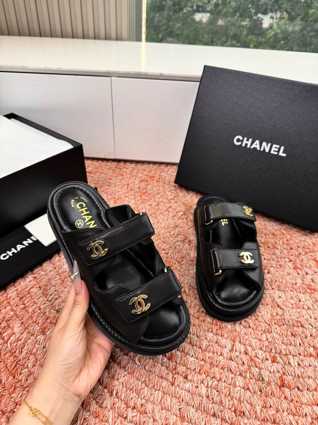 🌾G273顶级Chanel 2026ss小香沙滩凉鞋 顶级专柜品质 每年必入的经典款之一！最新出双C金属