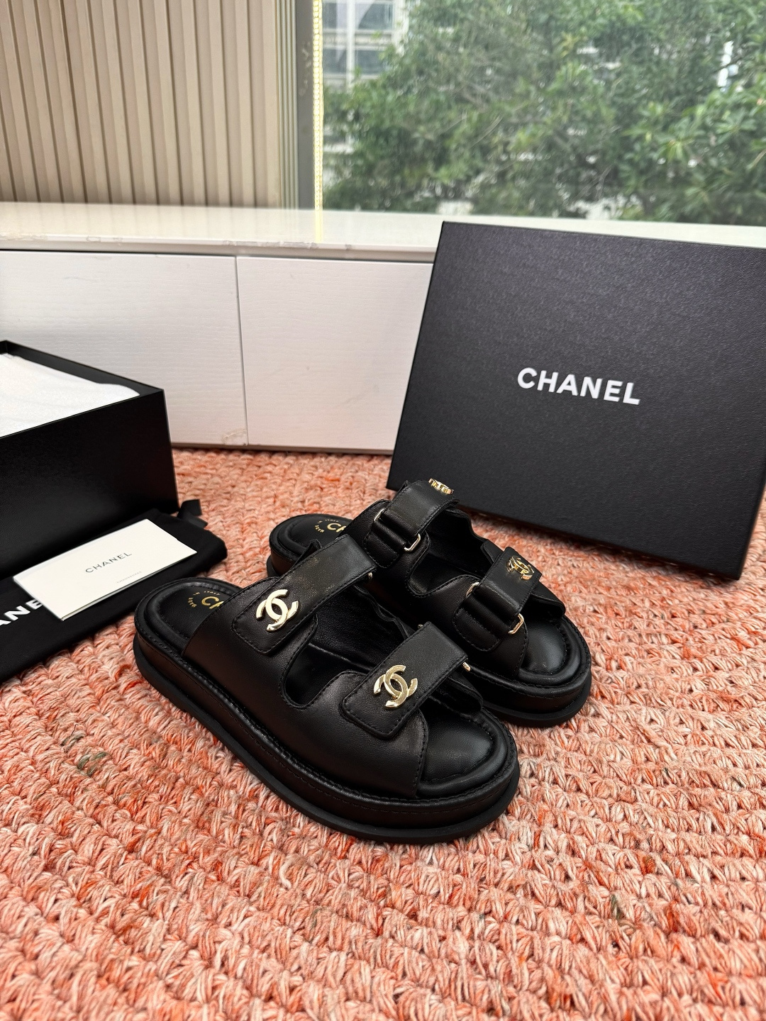 🌾G273顶级Chanel 2026ss小香沙滩凉鞋 顶级专柜品质 每年必入的经典款之一！最新出双C金属