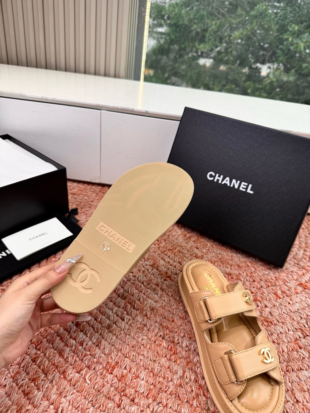 🌾G273顶级Chanel 2026ss小香沙滩凉鞋 顶级专柜品质 每年必入的经典款之一！最新出双C金属