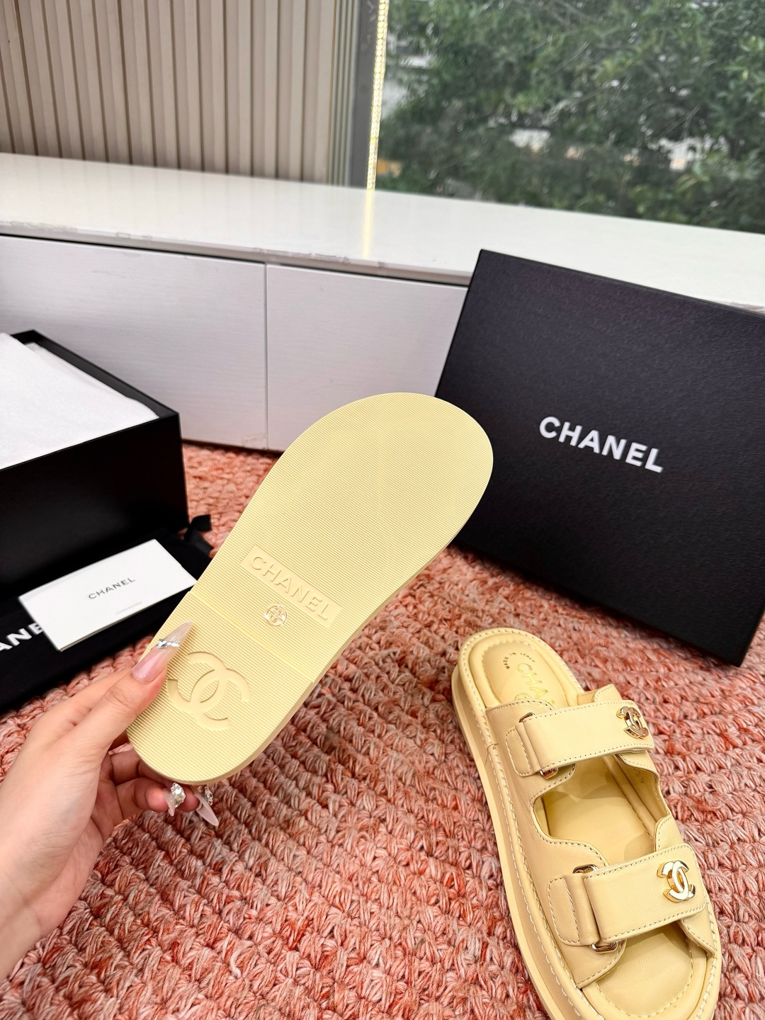 🌾G273顶级Chanel 2026ss小香沙滩凉鞋 顶级专柜品质 每年必入的经典款之一！最新出双C金属