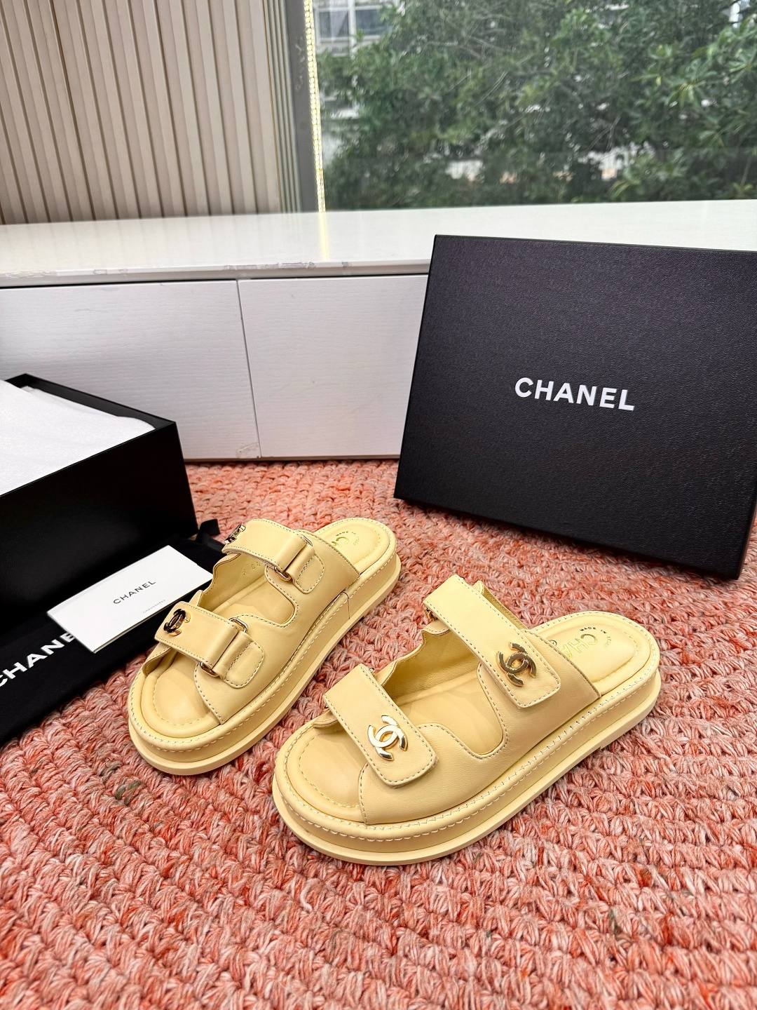 🌾G273顶级Chanel 2026ss小香沙滩凉鞋 顶级专柜品质 每年必入的经典款之一！最新出双C金属