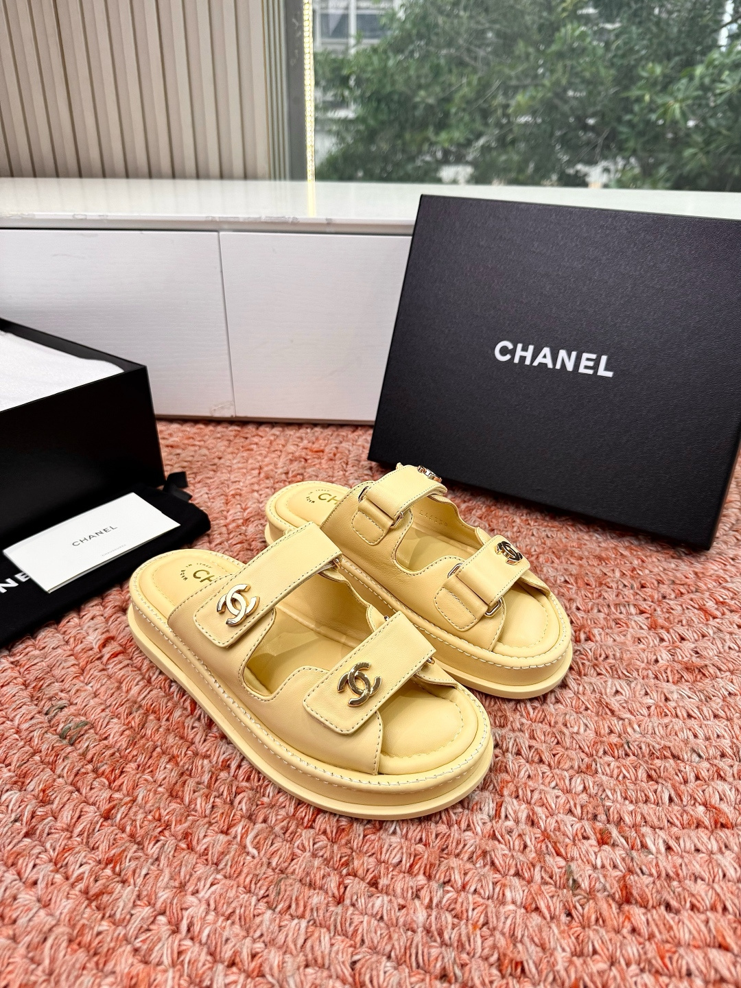 🌾G273顶级Chanel 2026ss小香沙滩凉鞋 顶级专柜品质 每年必入的经典款之一！最新出双C金属