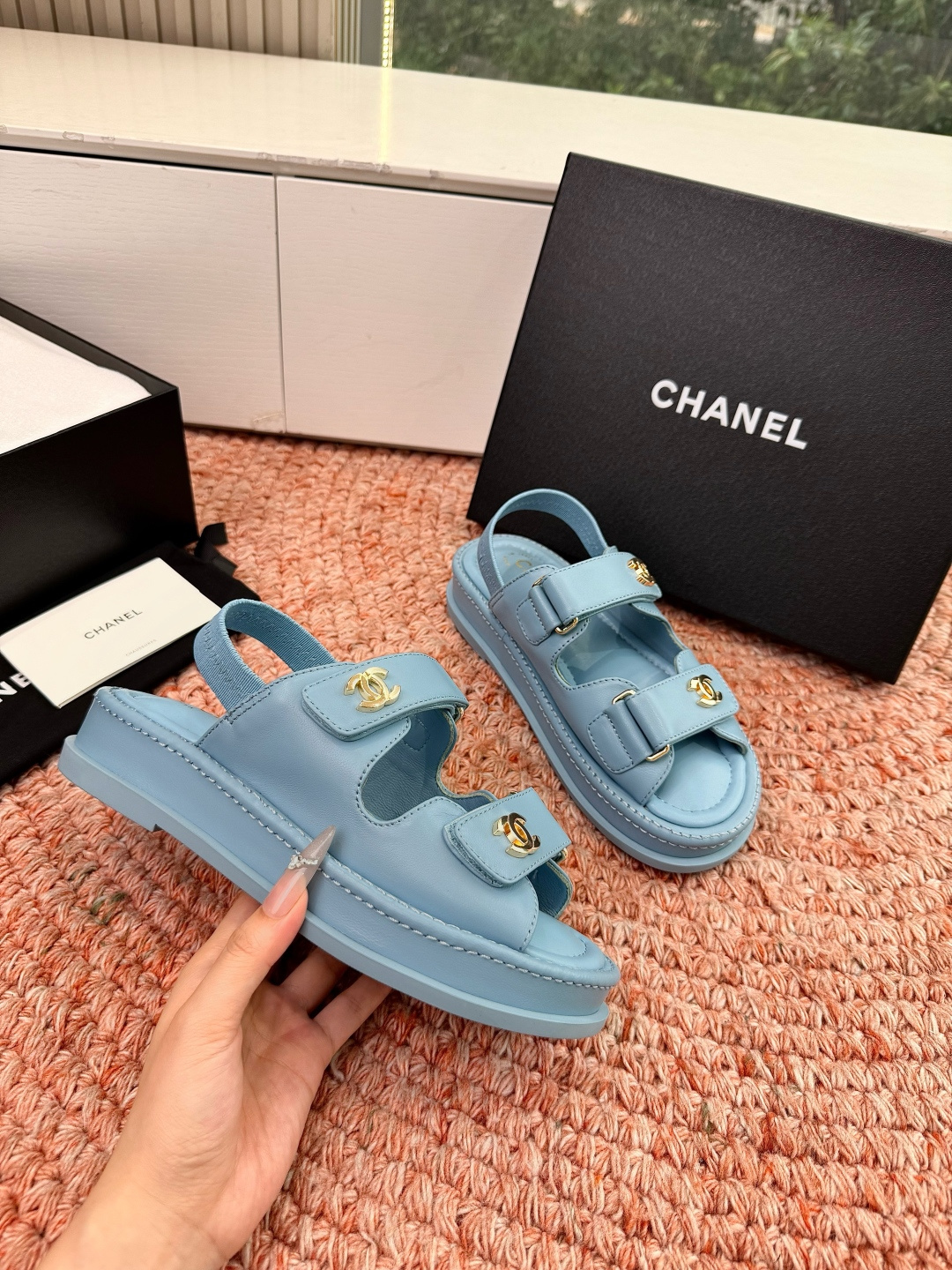 🌾G273顶级Chanel 2026ss小香沙滩凉鞋 顶级专柜品质 每年必入的经典款之一！最新出双C金属