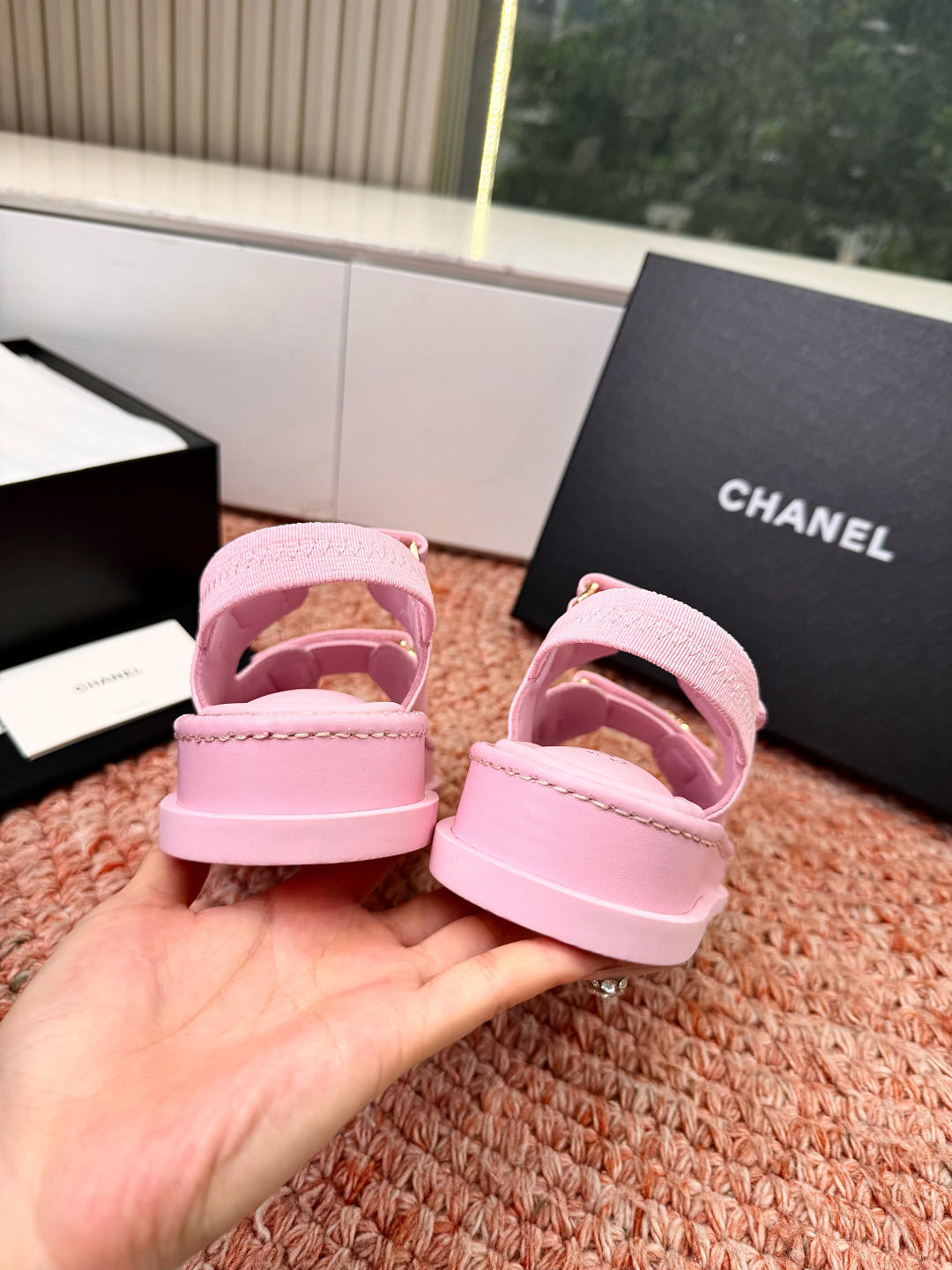 🌾G273顶级Chanel 2026ss小香沙滩凉鞋 顶级专柜品质 每年必入的经典款之一！最新出双C金属